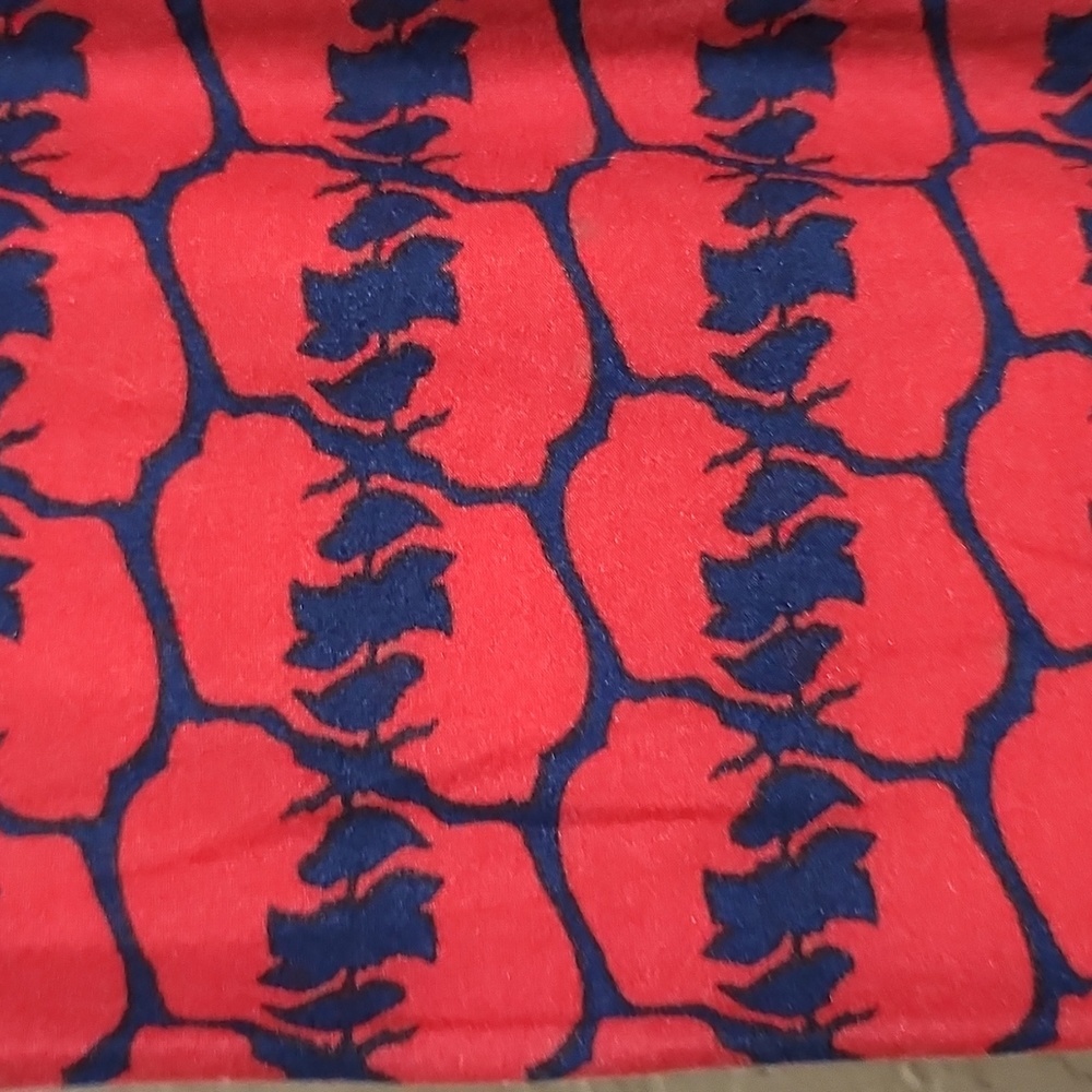 LULAROE LLR OS Patterned Buttery Soft Legging One Size